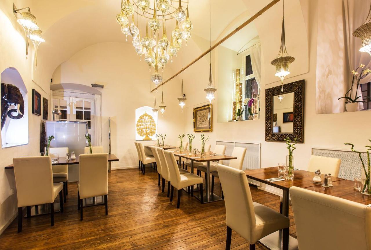 Hotel U Zlateho Jelena Praga Zewnętrze zdjęcie