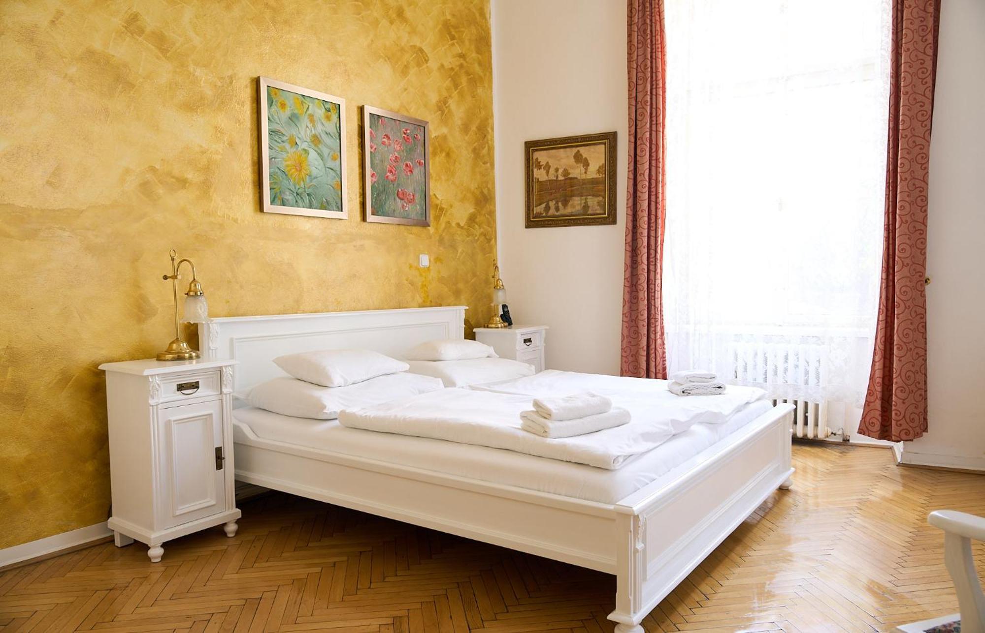 Hotel U Zlateho Jelena Praga Zewnętrze zdjęcie