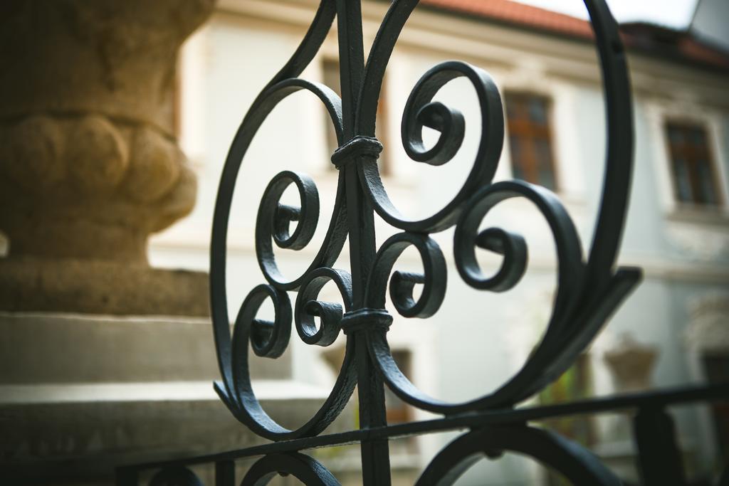 Hotel U Zlateho Jelena Praga Zewnętrze zdjęcie